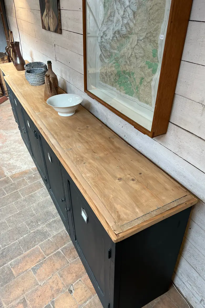 Ancien meuble d’atelier en bois Début XXème