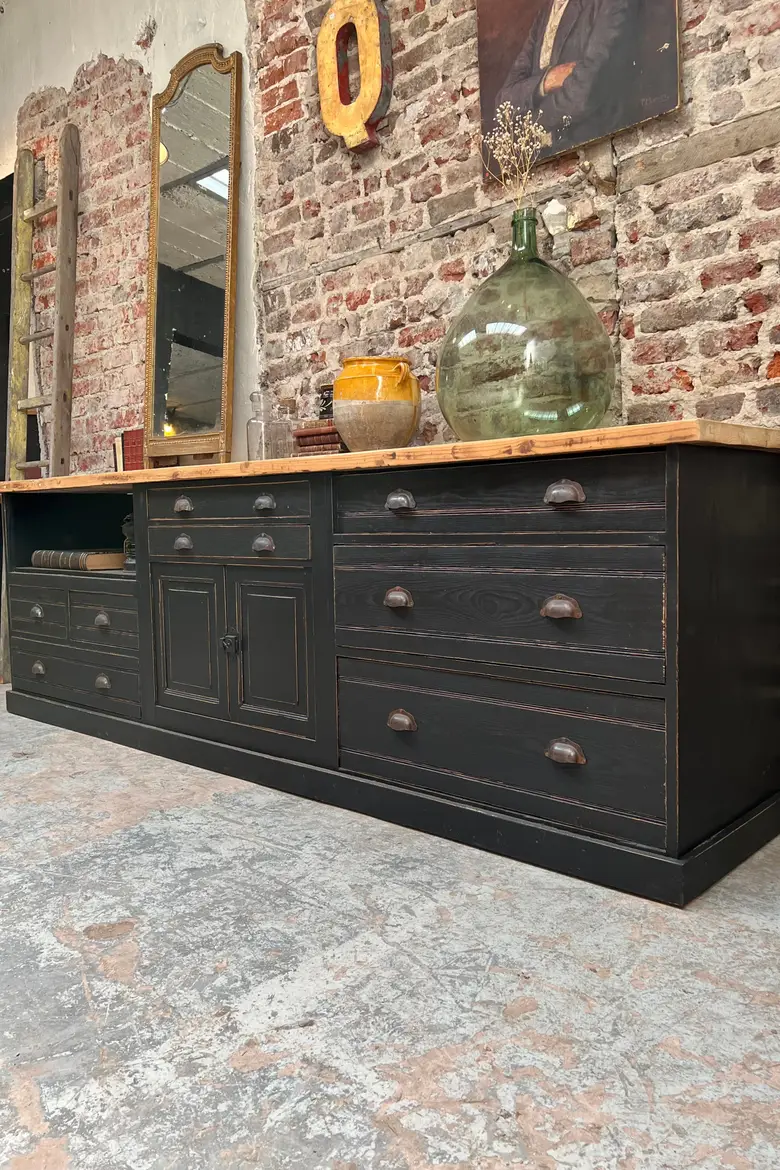 Ancien meuble d’atelier en bois Début XXème