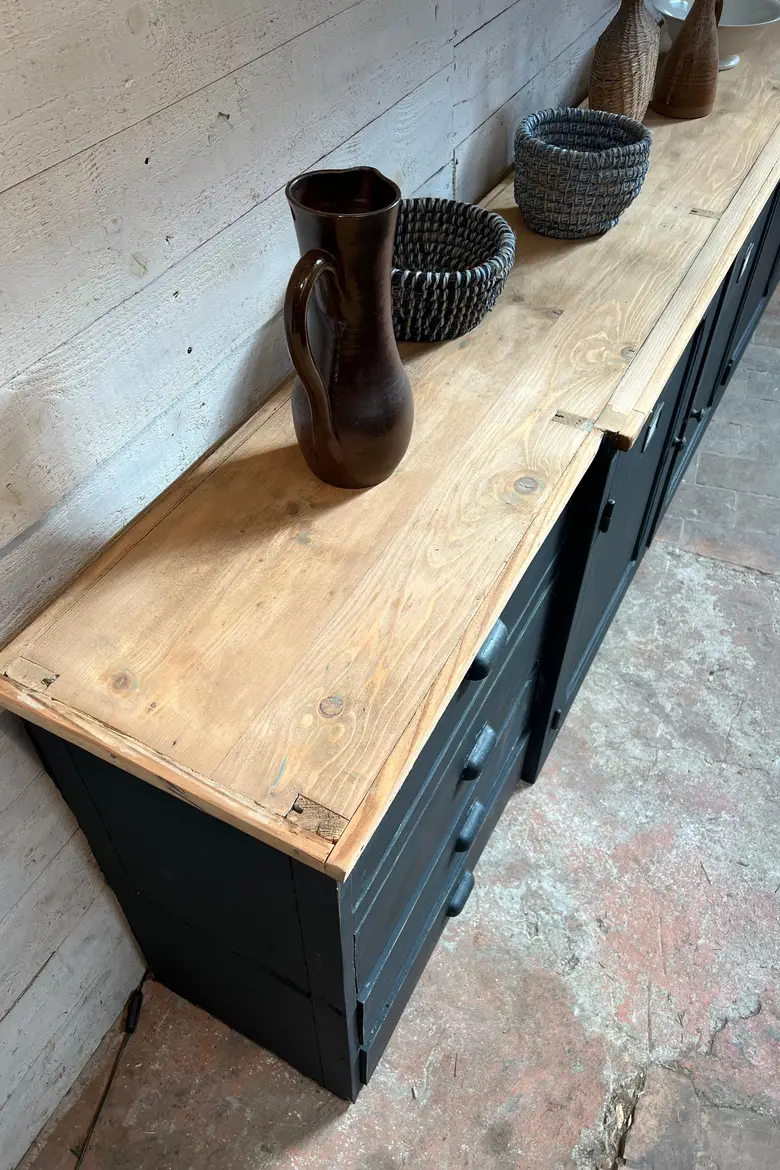 Ancien meuble d’atelier en bois Début XXème