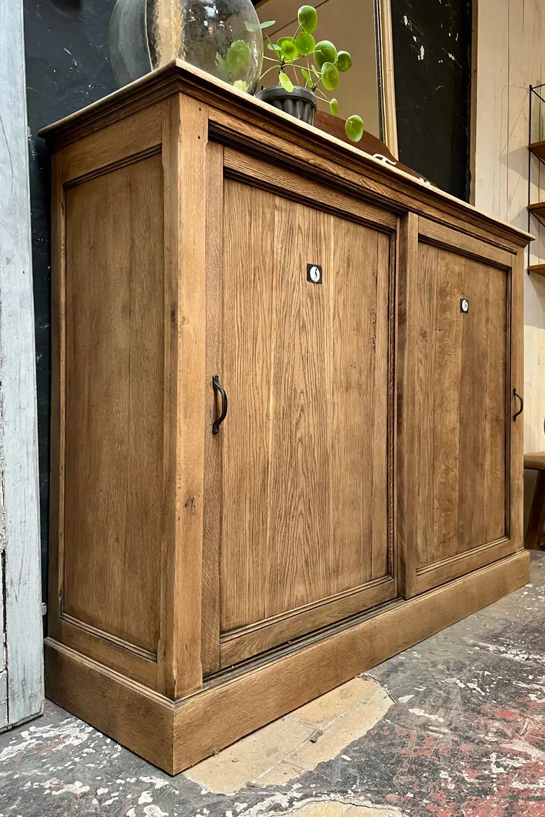 Ancien meuble d’atelier en chêne Début XXème