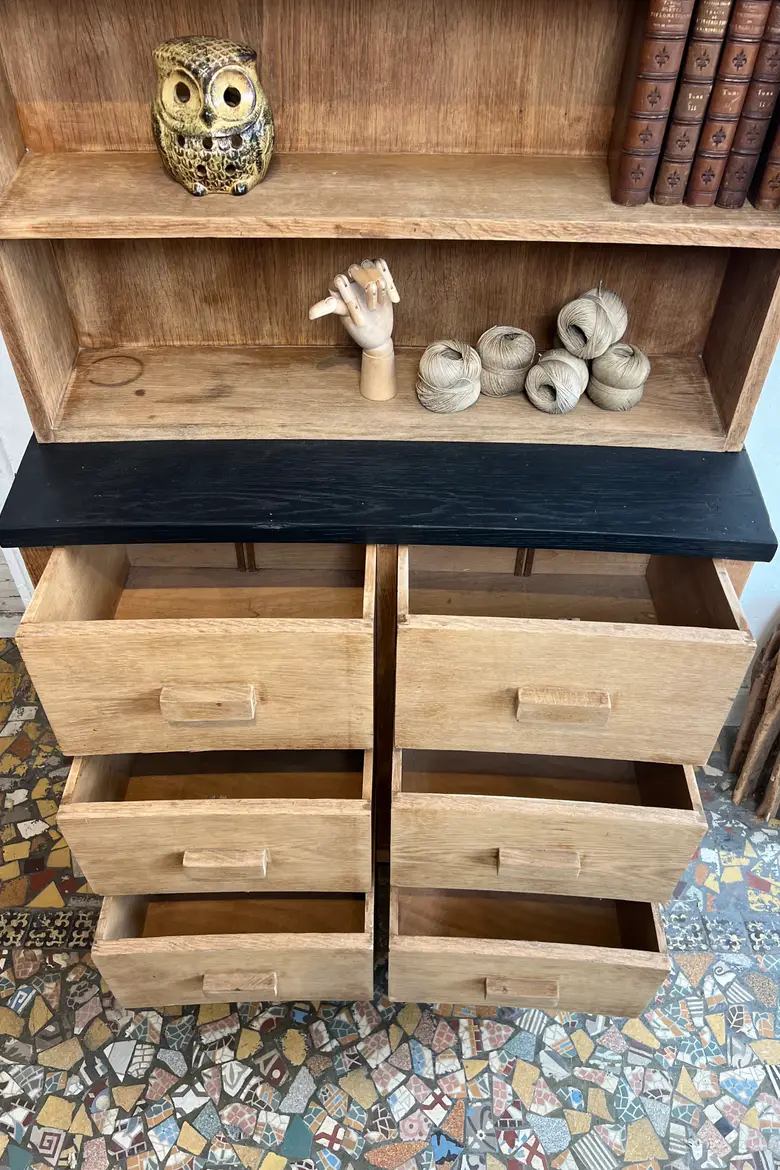 Ancien meuble d’atelier incurvé – Années 50