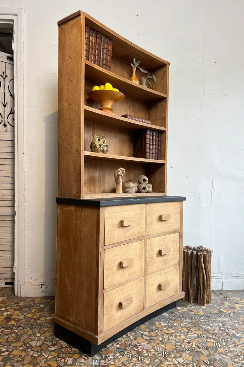 Ancien meuble d’atelier incurvé – Années 50