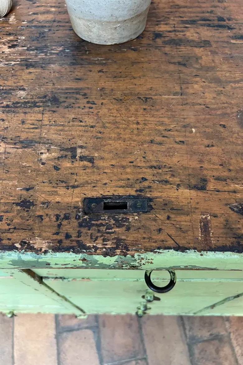 Ancien meuble d’atelier – XIXe siècle – Art populaire