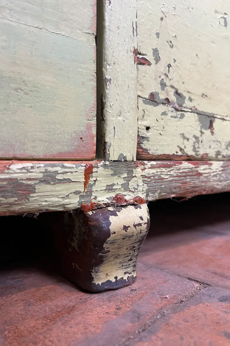 Ancien meuble d’atelier – XIXe siècle – Art populaire