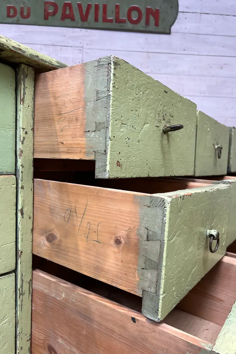 Ancien meuble d’atelier – XIXe siècle – Art populaire