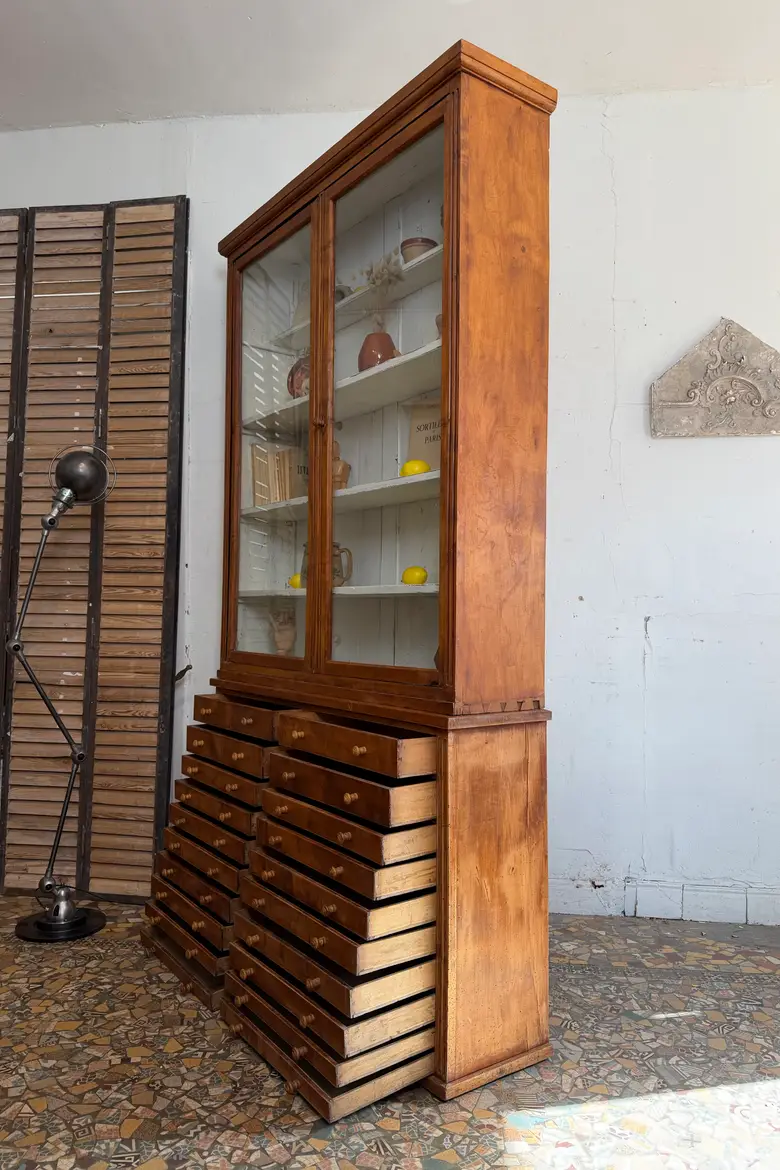 Ancien meuble de bijoutier en merisier – fin XIXe