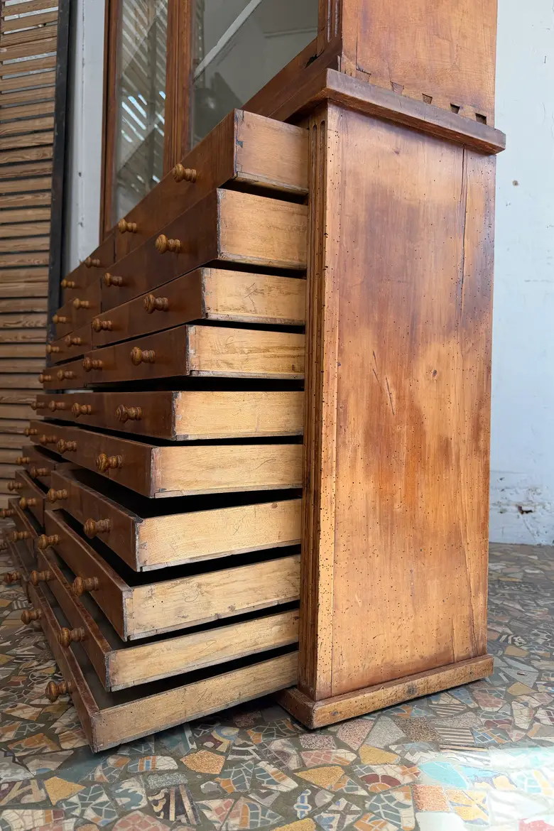Ancien meuble de bijoutier en merisier – fin XIXe
