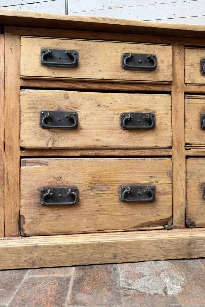 Ancien meuble de boulangerie – XIXe