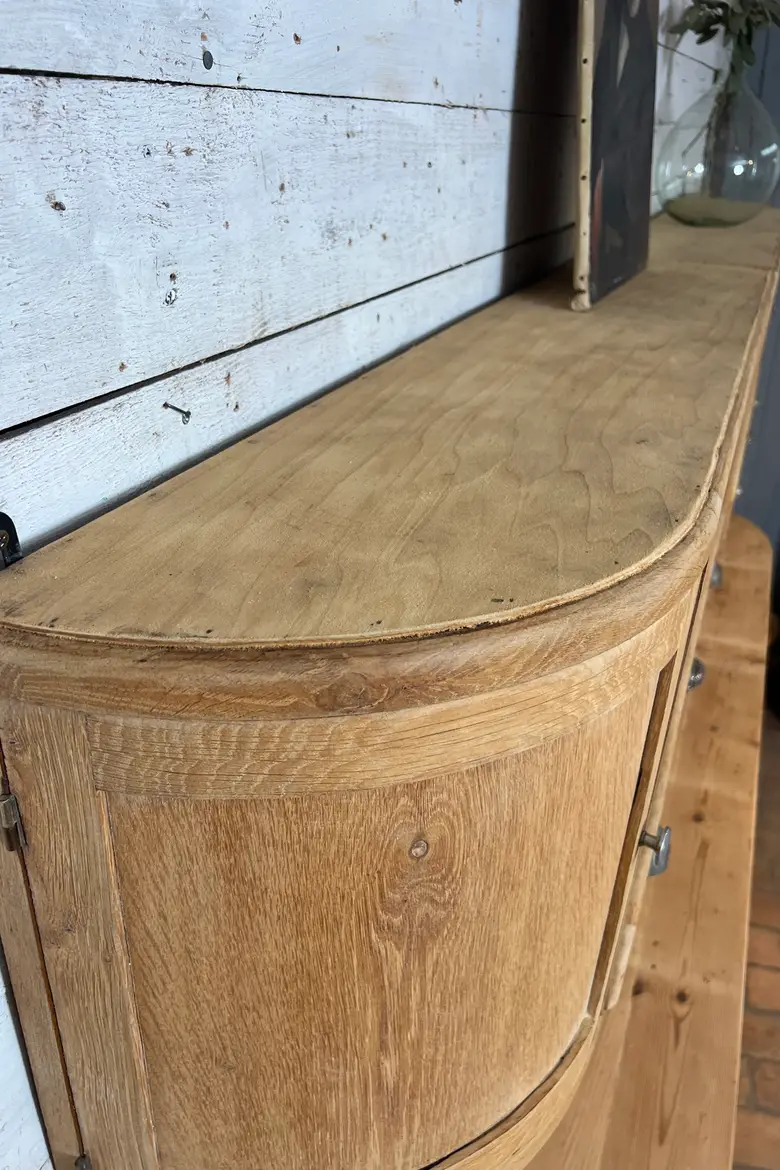 Ancien meuble de confiserie en chêne – Années 50