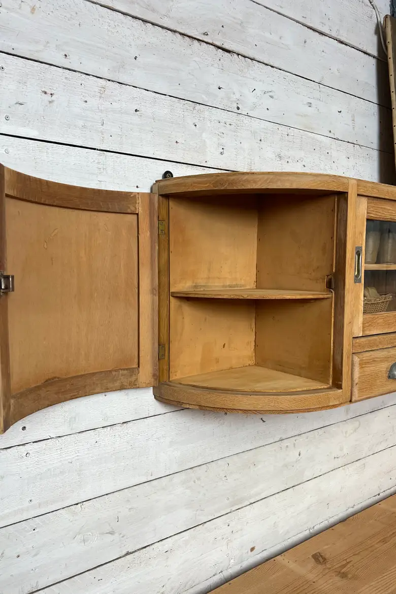 Ancien meuble de confiserie en chêne – Années 50