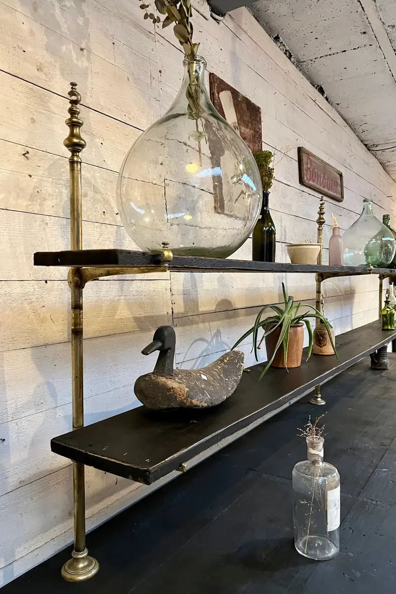 Ancien meuble de confiserie en hêtre Début XXème