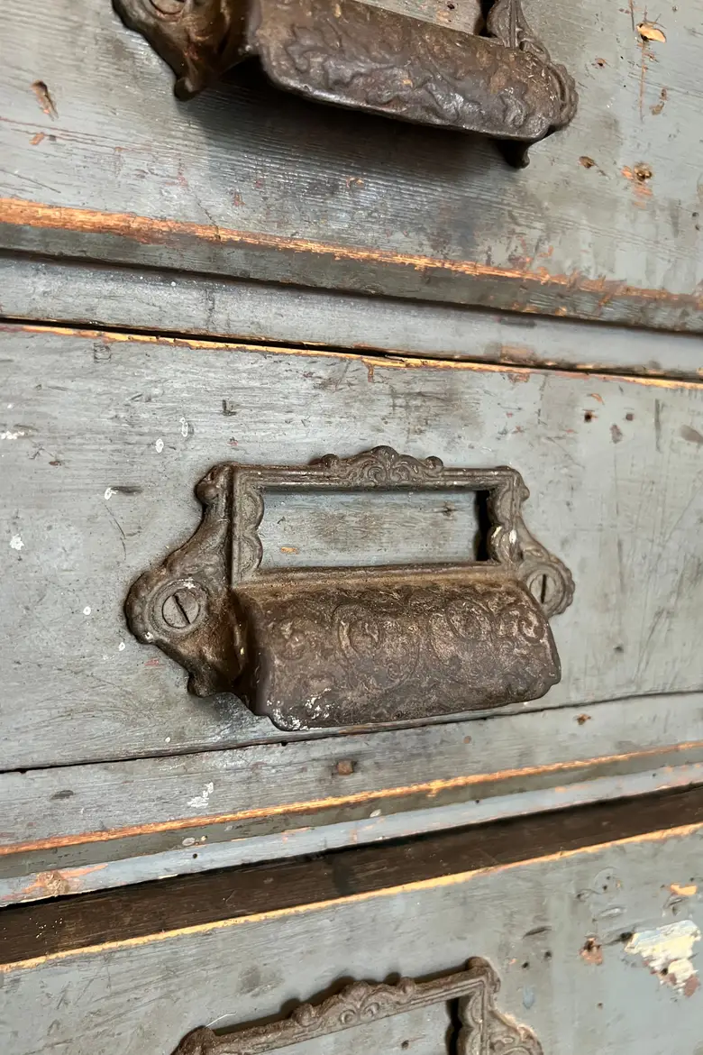 Ancien meuble de garage en bois Début XXème