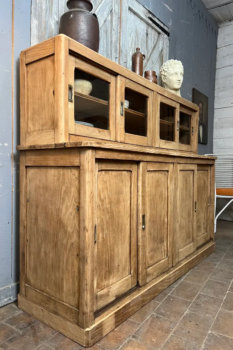 Ancien meuble de magasin en chêne