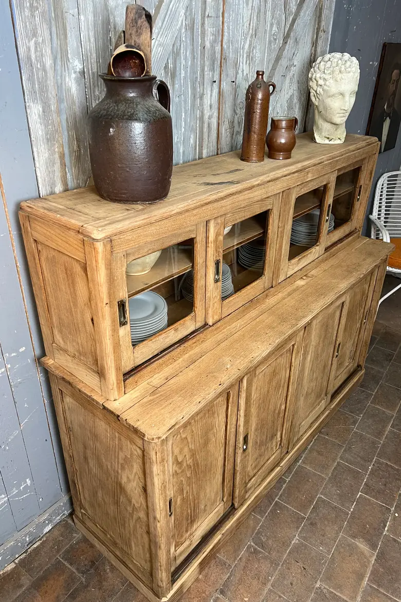 Ancien meuble de magasin en chêne
