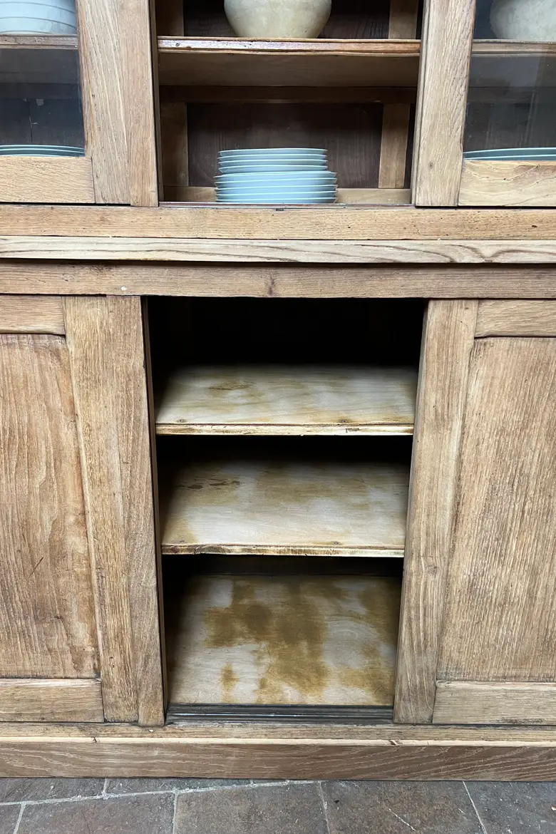 Ancien meuble de magasin en chêne