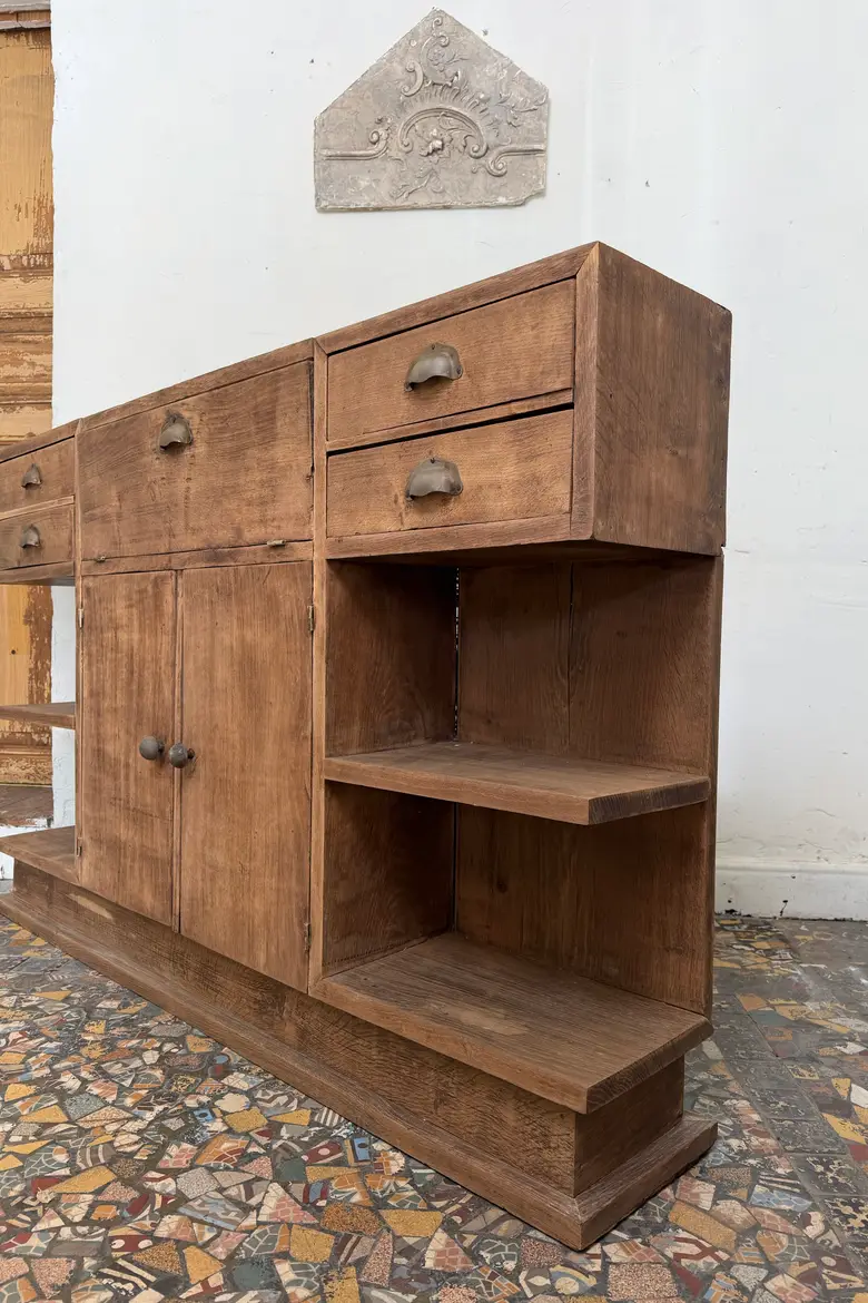 Ancien meuble de magasin en chêne massif – Art populaire