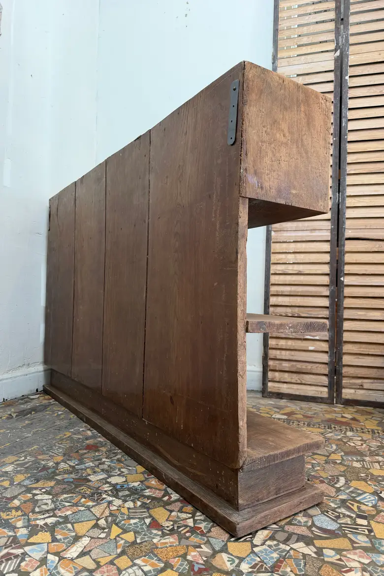 Ancien meuble de magasin en chêne massif – Art populaire