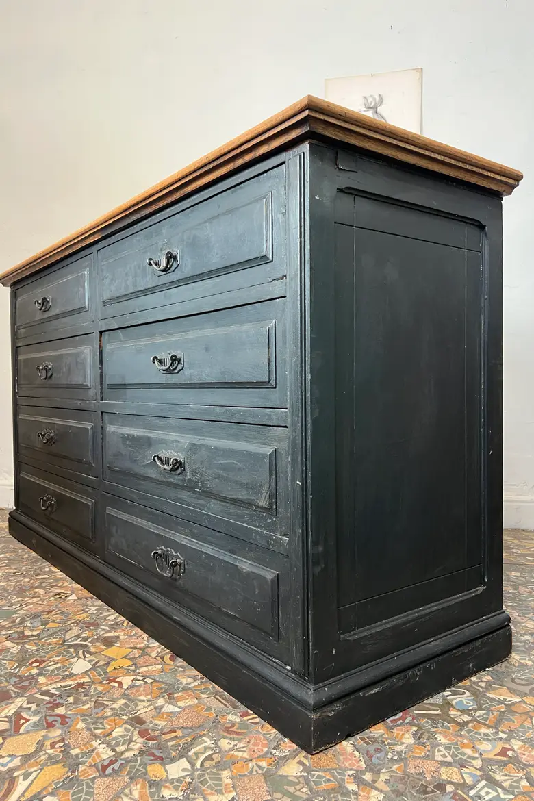Ancien meuble de métier à tiroirs
