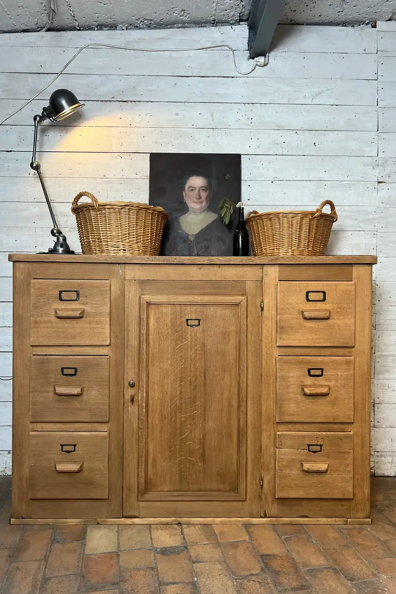 Ancien meuble de métier en chêne