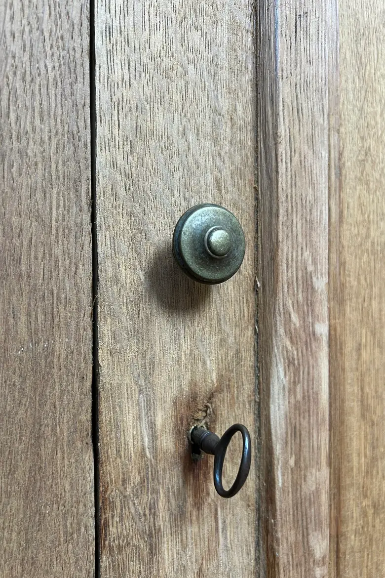 Ancien meuble de métier en chêne