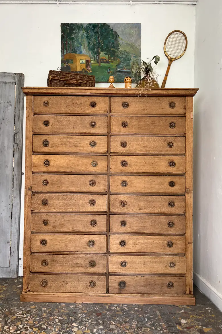 Ancien meuble de métier en chêne
