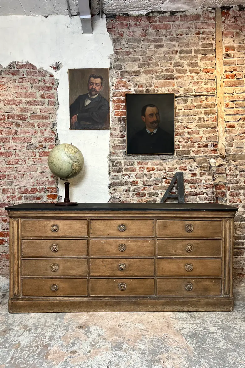 Ancien meuble de métier en chêne – XIXe siècle