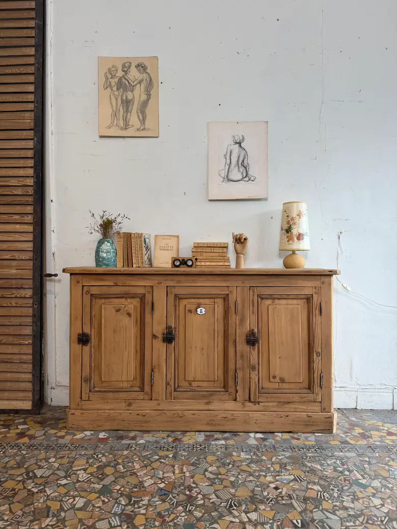 Ancien meuble de métier en sapin brut