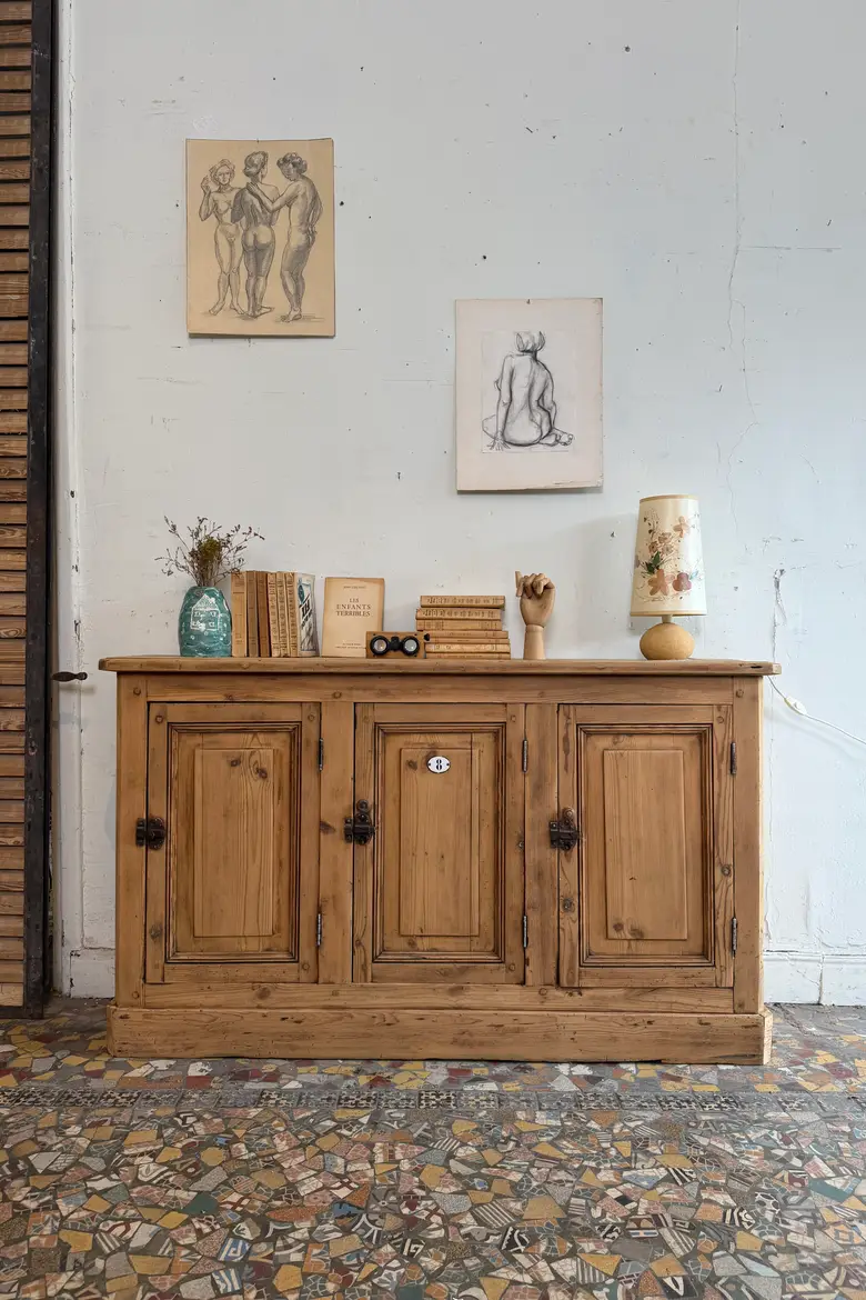 Ancien meuble de métier en sapin brut