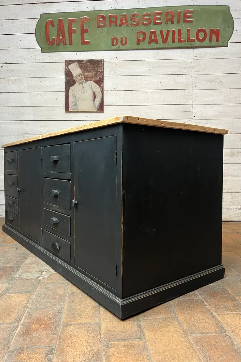 Ancien meuble de métier en sapin — Ancien meuble de métier en sapin