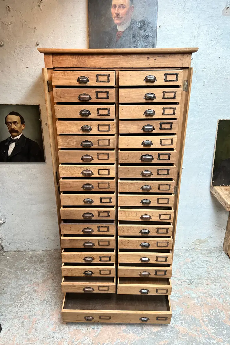 Ancien meuble de notaire en chêne Début XXème
