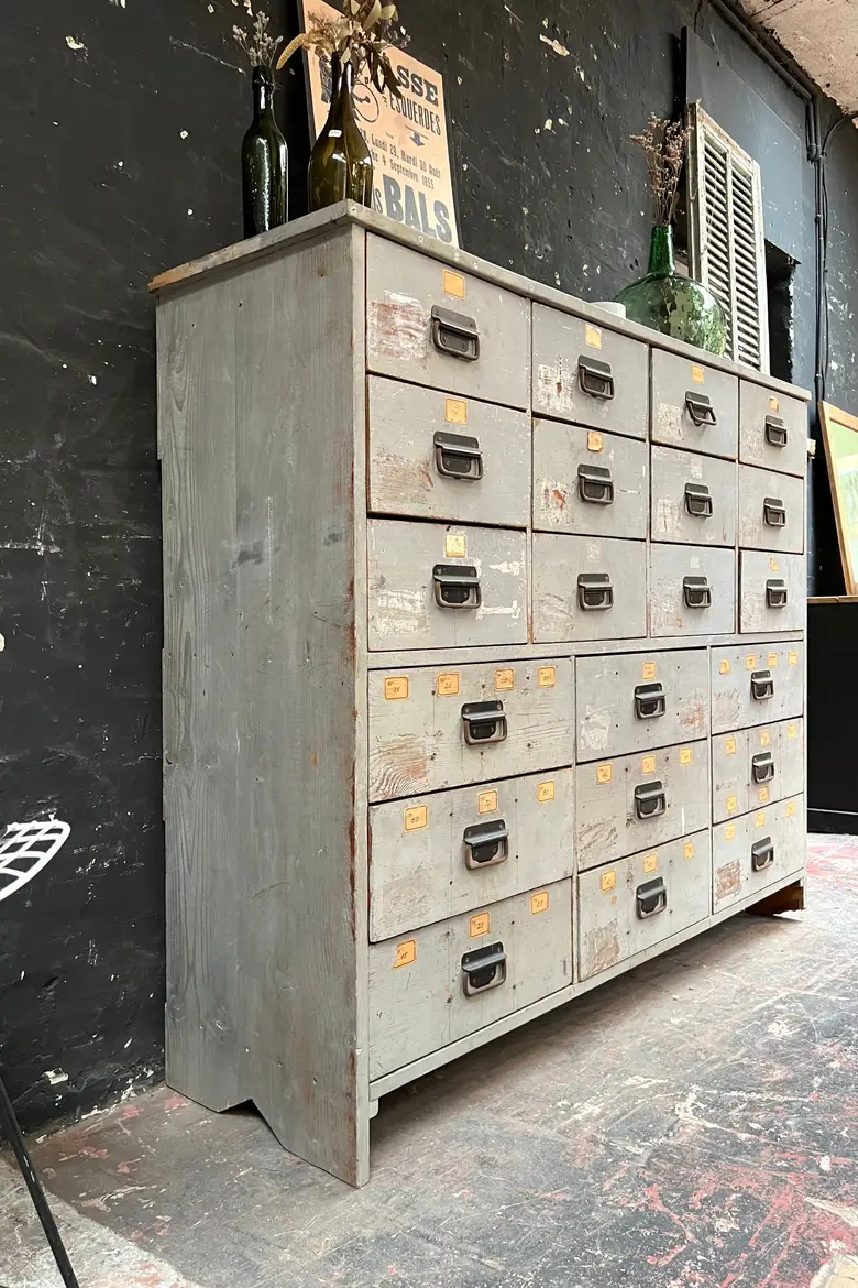 Ancien meuble de quincaillerie en bois Début XXème