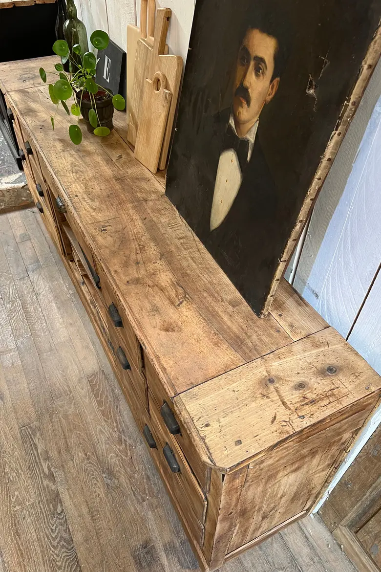 Ancien meuble d’épicerie en noyer à tiroirs Début XXème