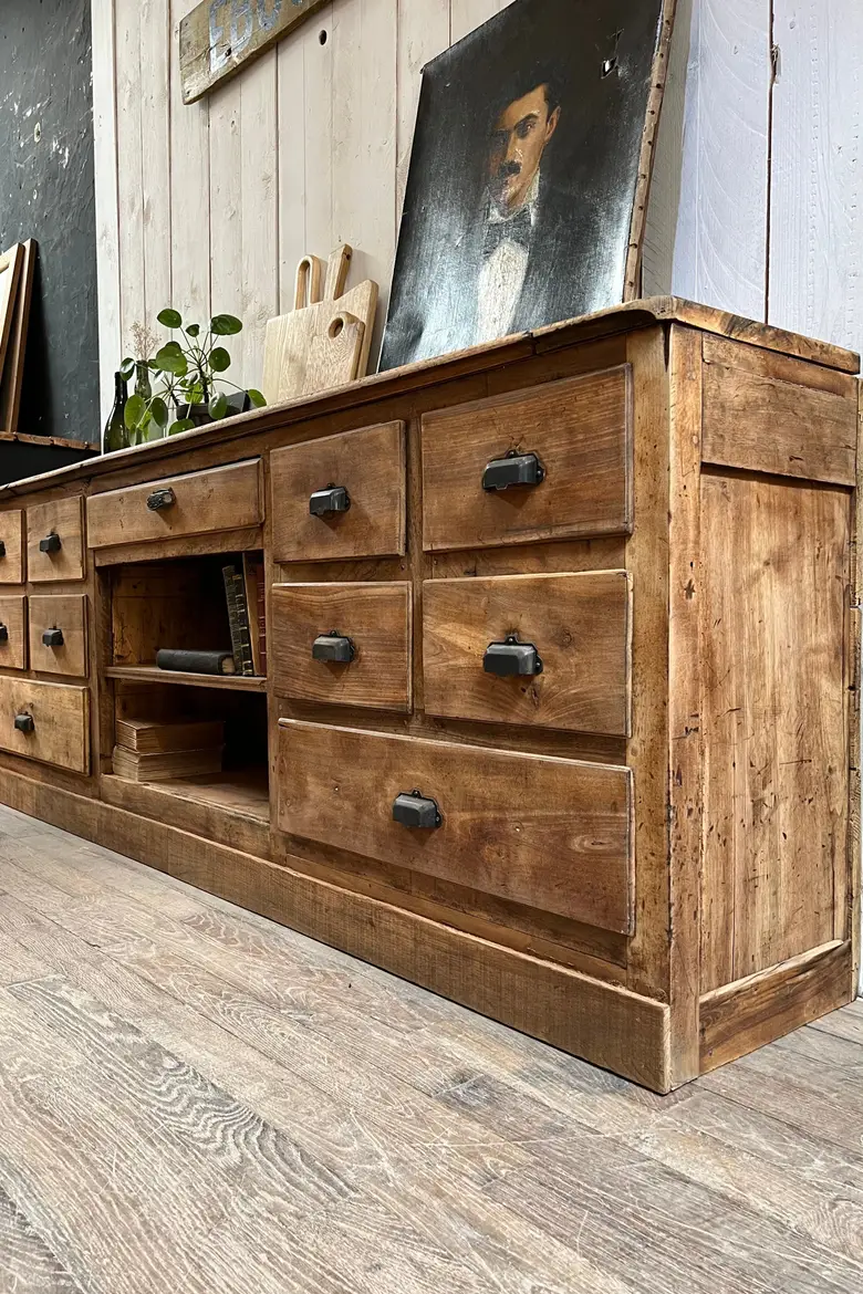 Ancien meuble d’épicerie en noyer à tiroirs Début XXème