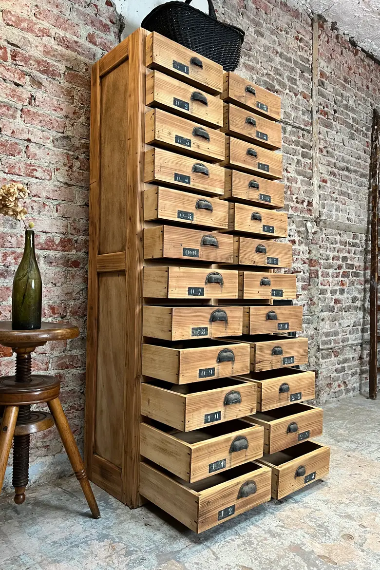 Ancien meuble d’imprimerie en sapin Début XXème