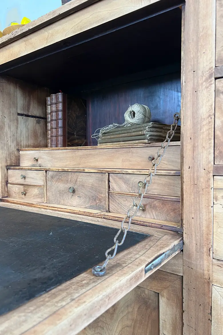 Ancien meuble secrétaire en noyer – début XXe