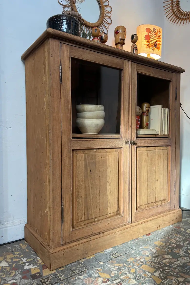 Ancien meuble vitré