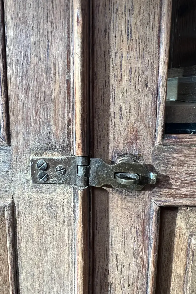Ancien meuble vitré