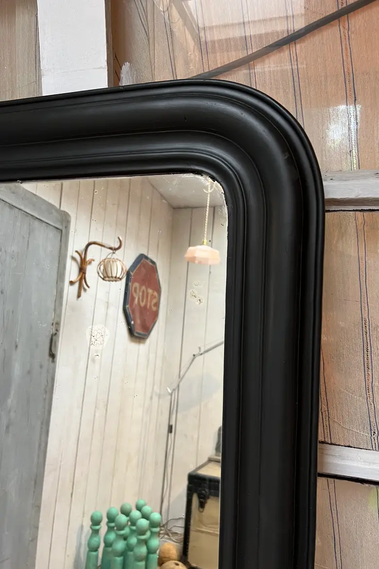 Ancien miroir de style Louis Philippe peint en noir Début XXème