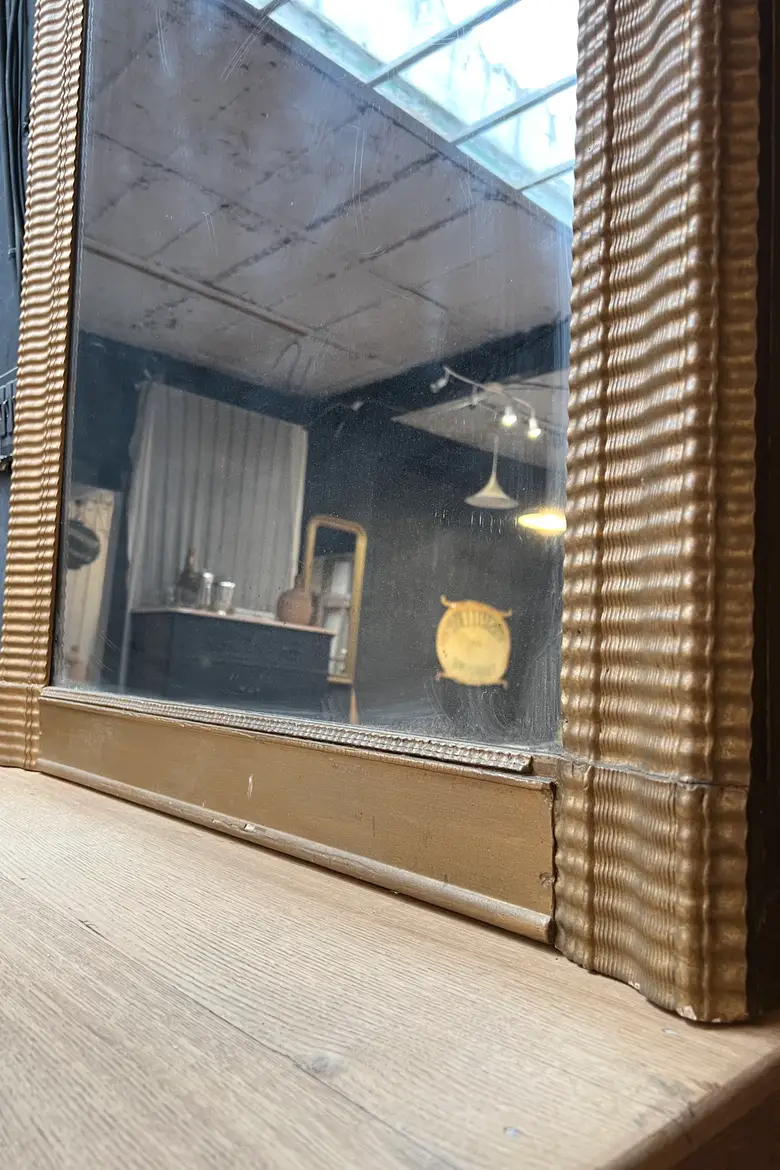 Ancien miroir doré au mercure Début XXème
