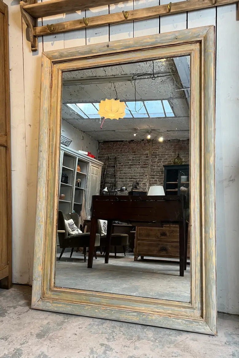 Ancien miroir en bois patiné