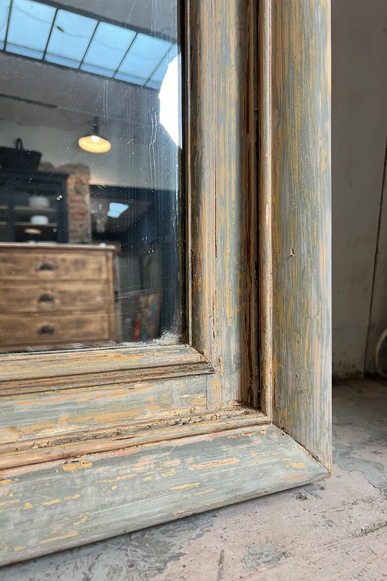 Ancien miroir en bois patiné