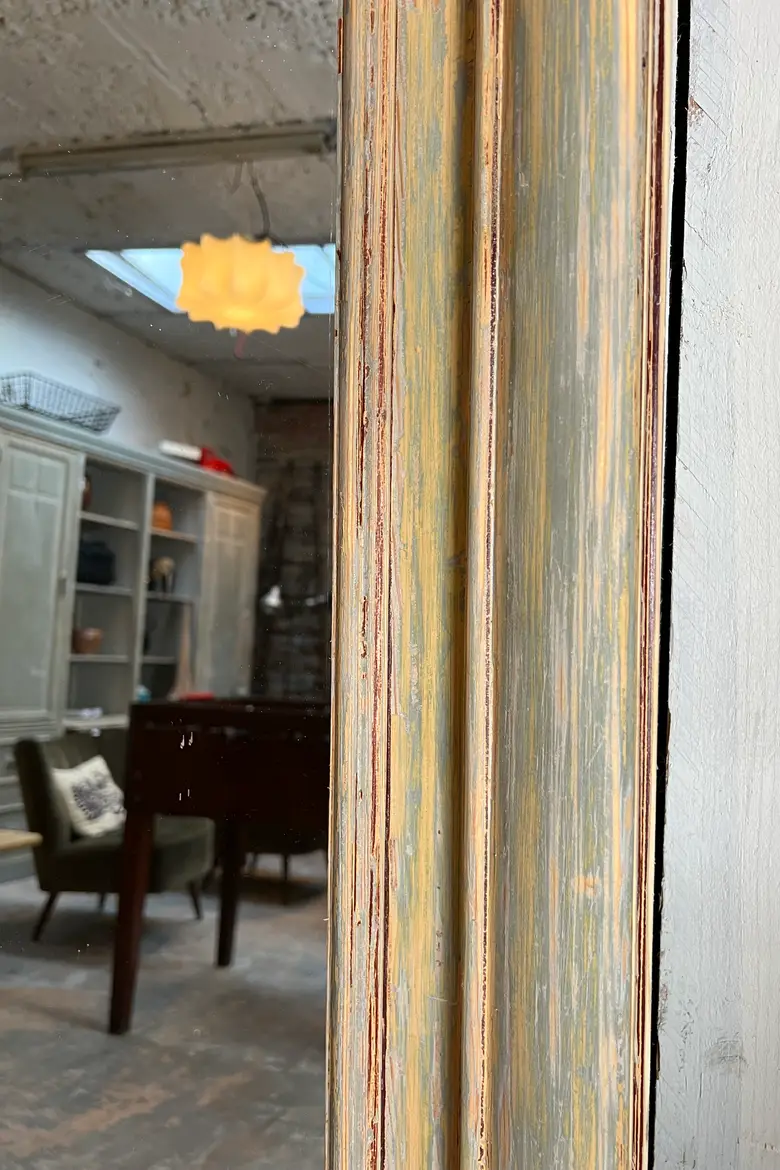 Ancien miroir en bois patiné