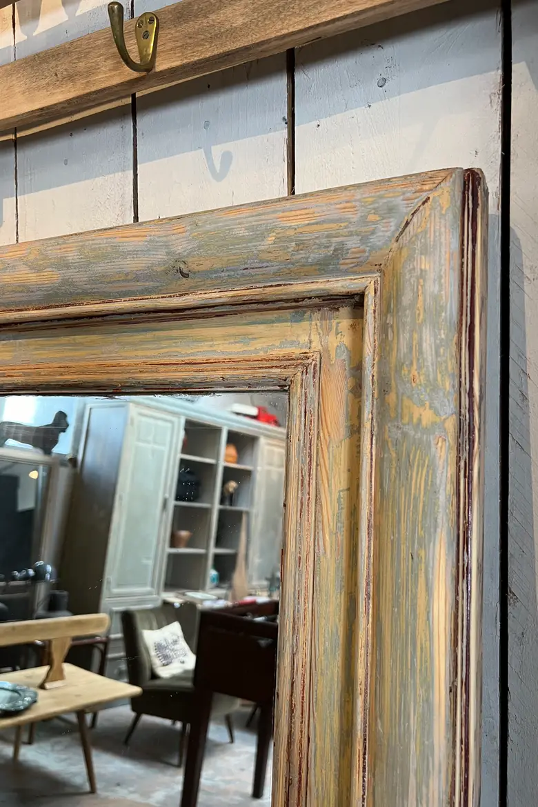 Ancien miroir en bois patiné
