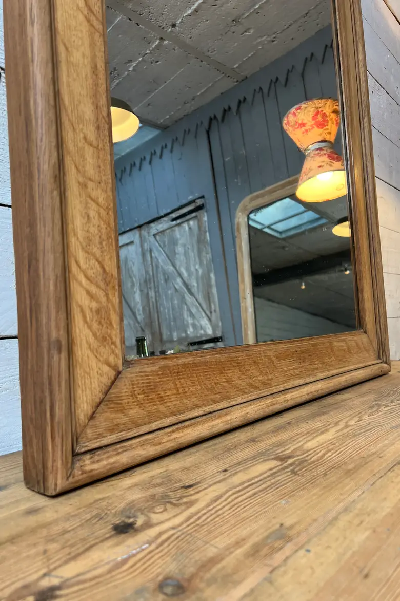 Ancien miroir en chêne