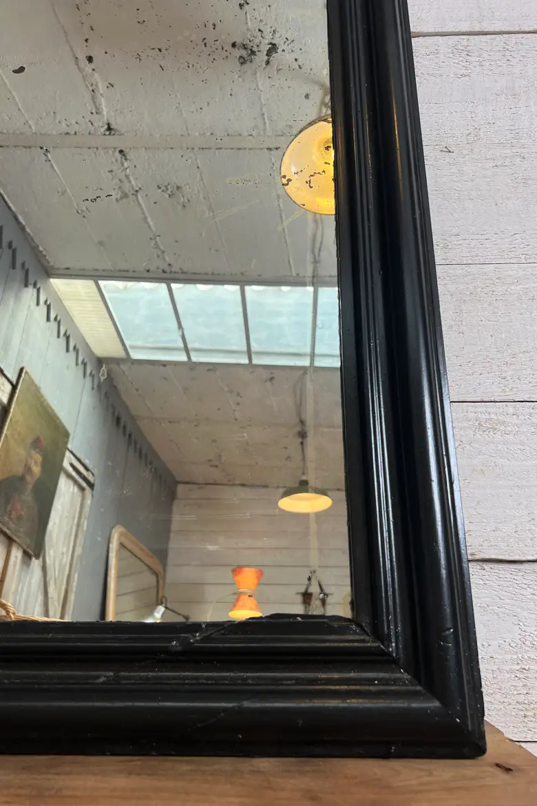 Ancien miroir étroit