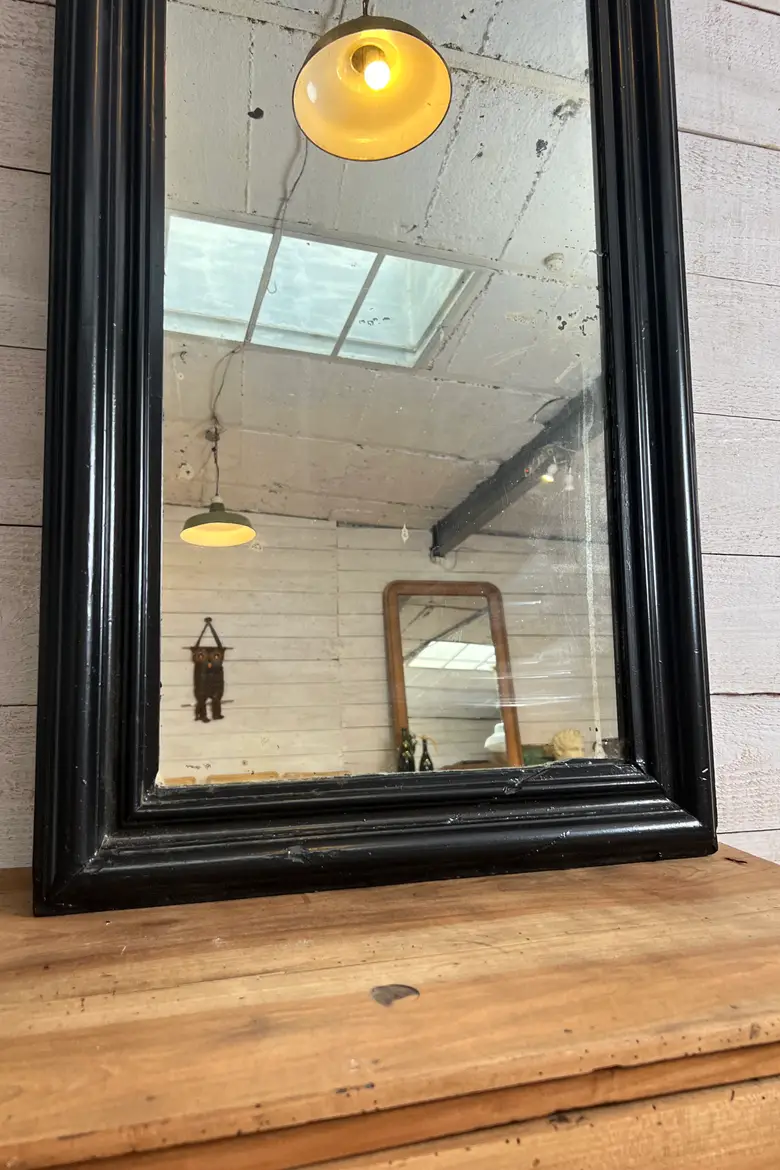 Ancien miroir étroit