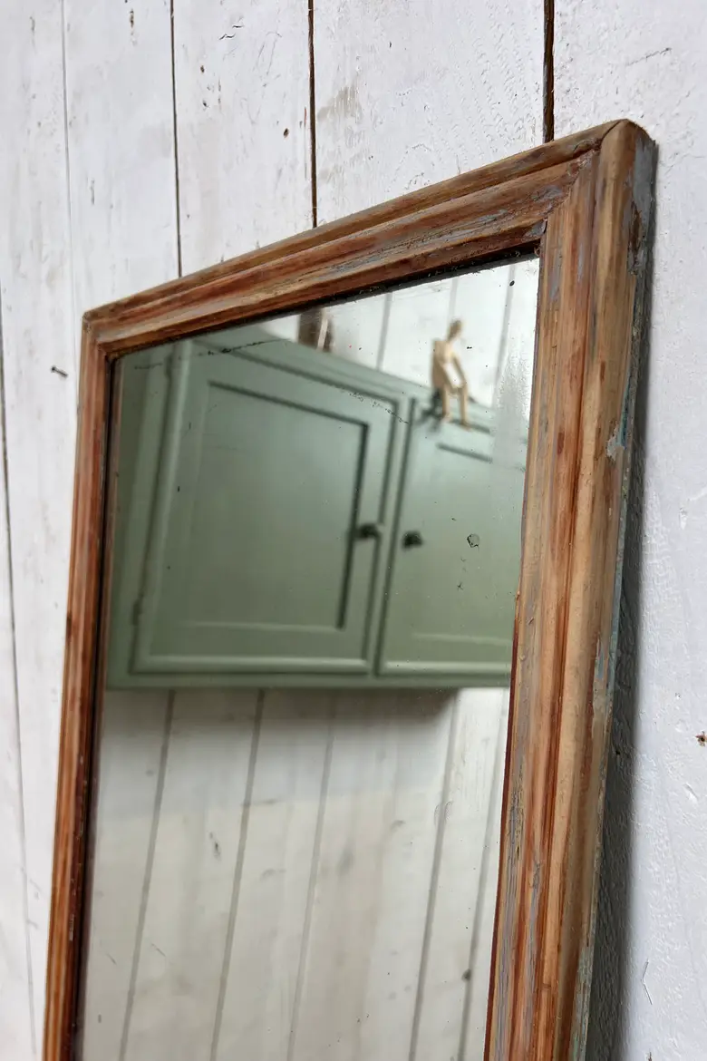 Ancien miroir étroit