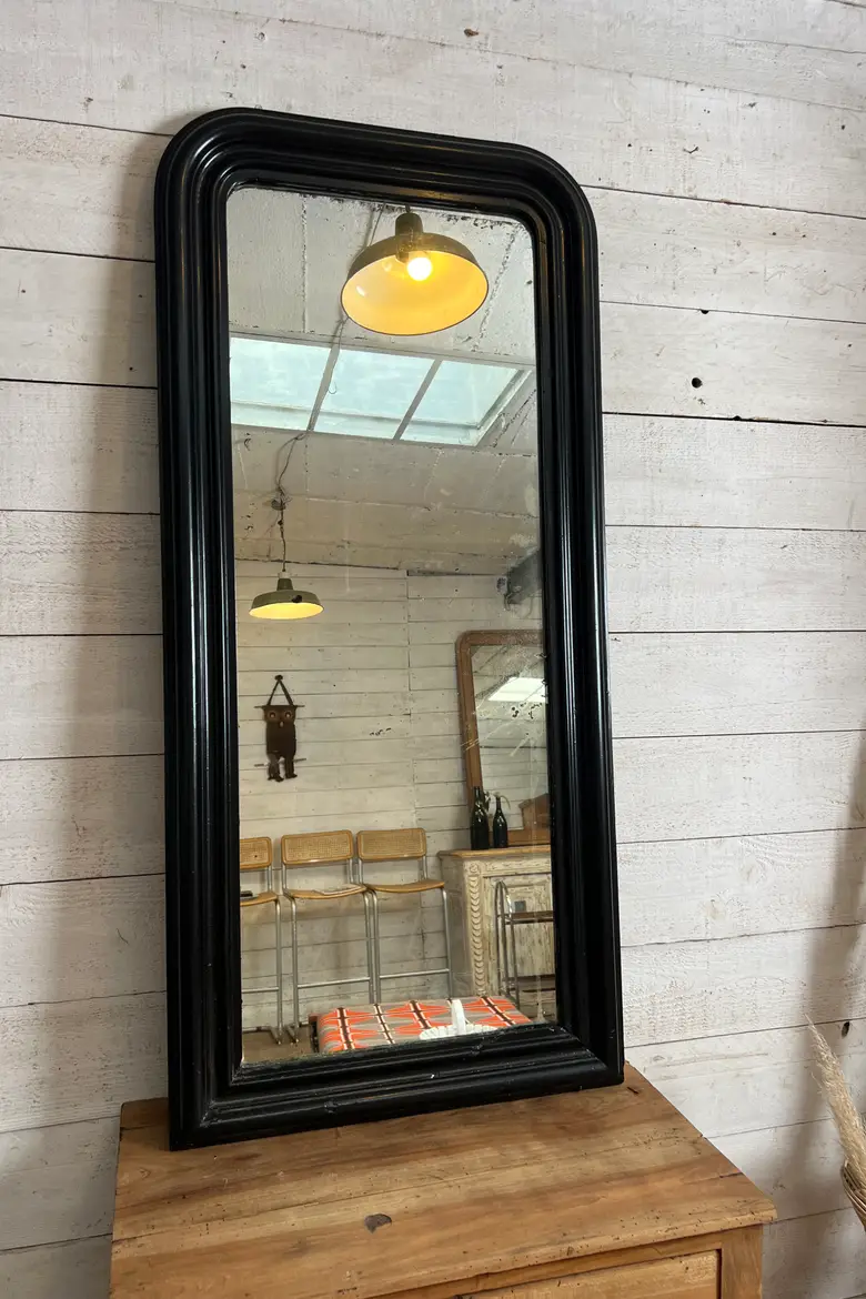 Ancien miroir étroit