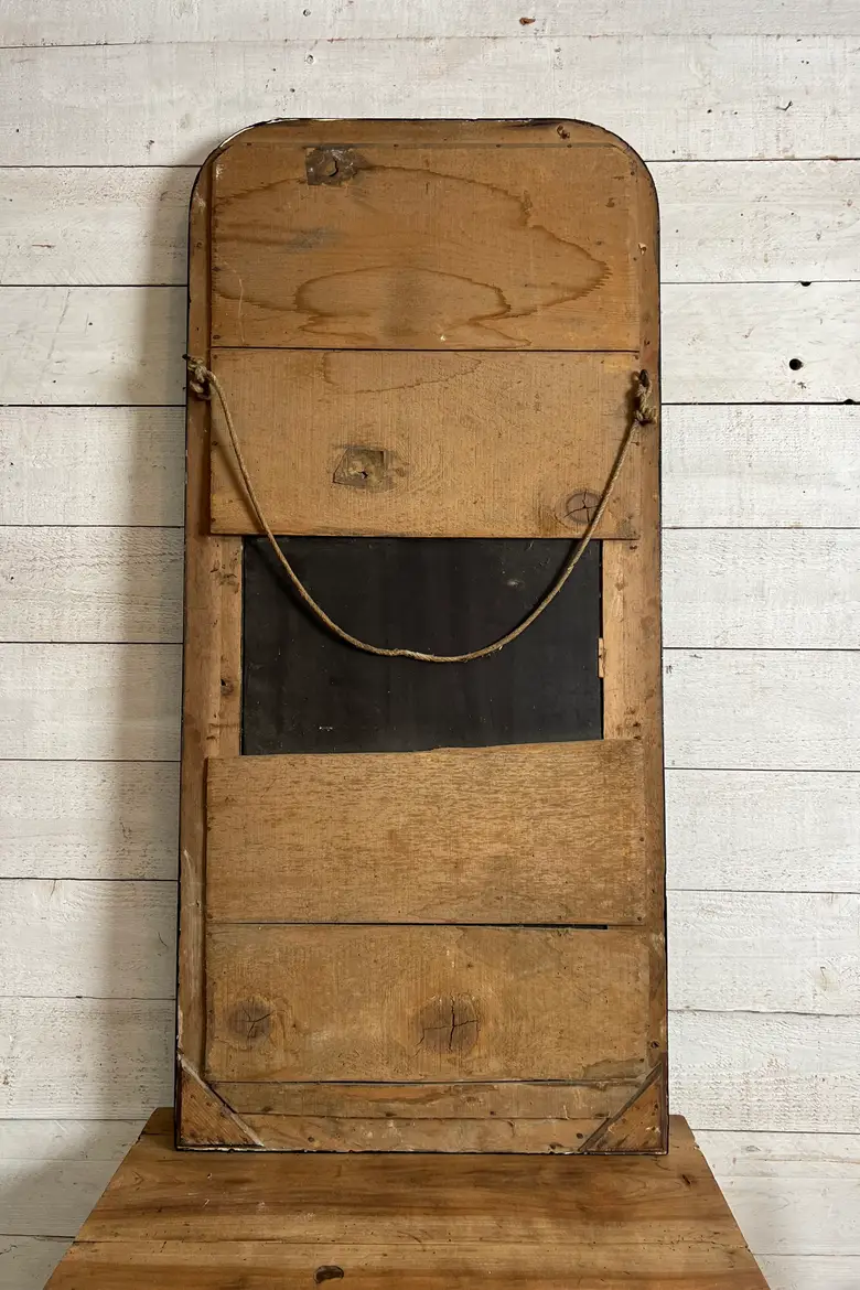 Ancien miroir étroit