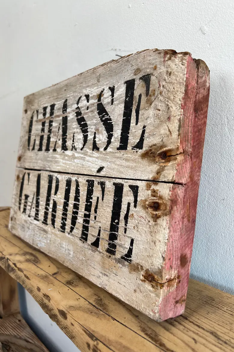 Ancien panneau « Chasse gardée »
